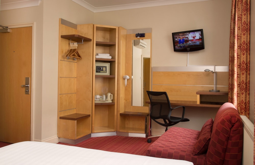 Comfort Inn Victoria 33/35