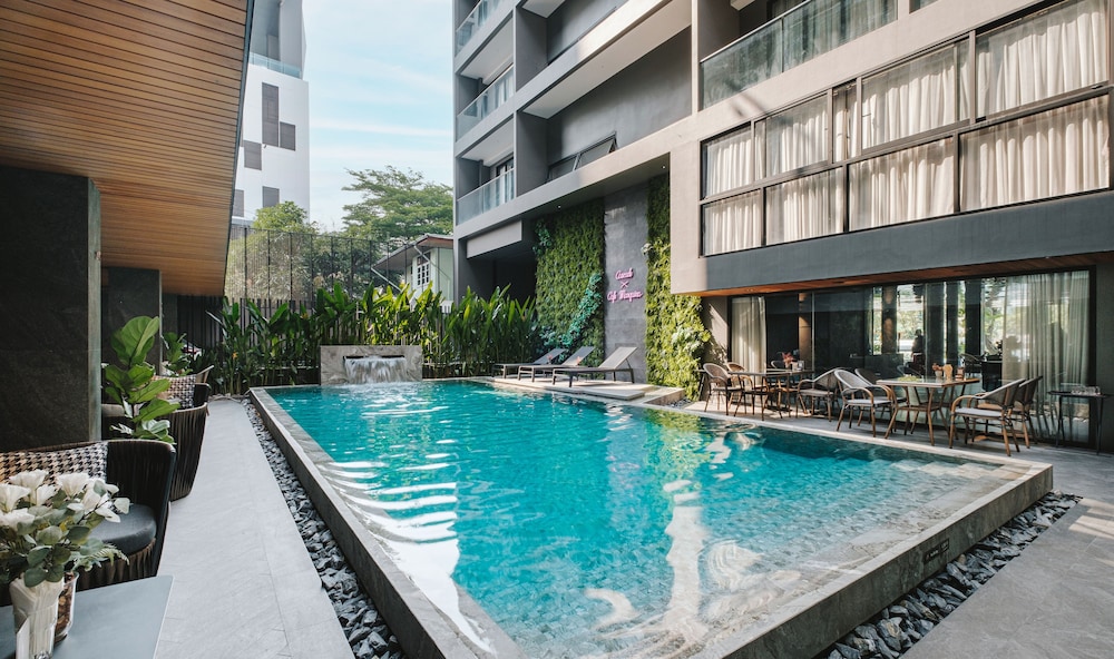 Cascade Hotel Bangkok 33/37