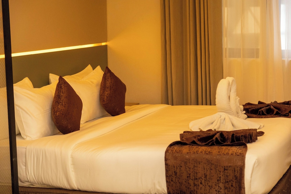 Emboita Hotel 4/50