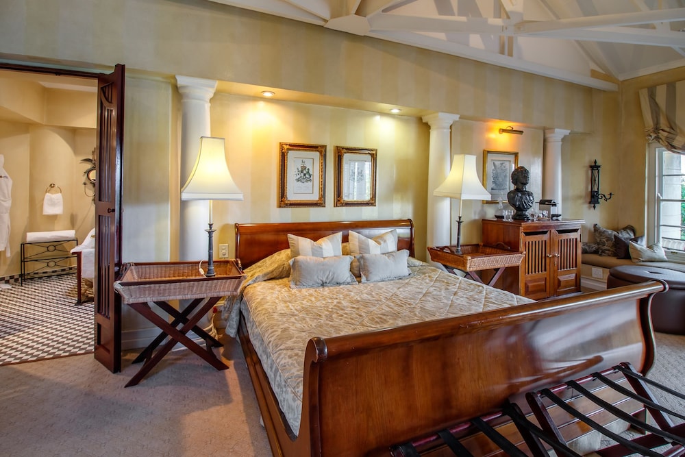 Blue Mountain Luxury Lodge 9/33