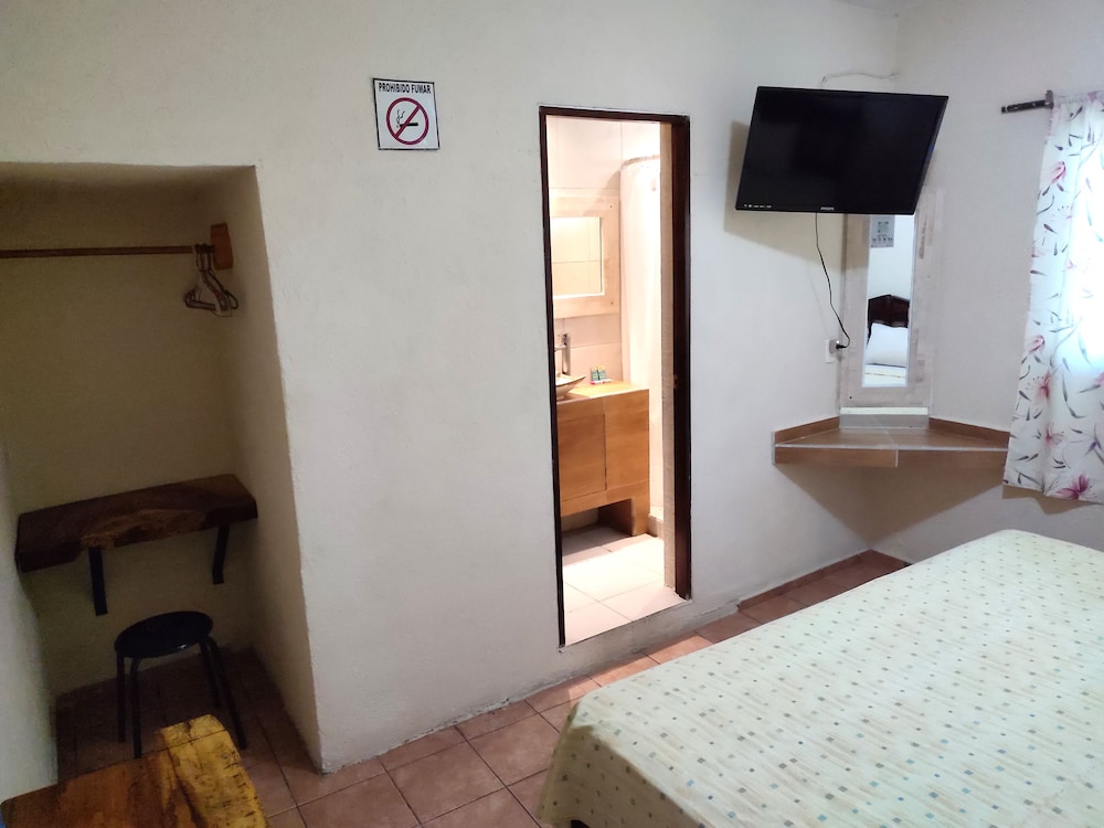 Hotel Ashly 40/57
