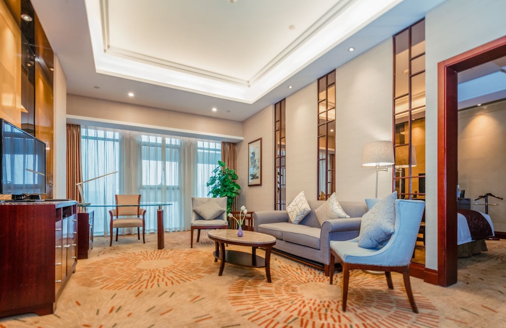 Grand Metropark Yuantong 15/24