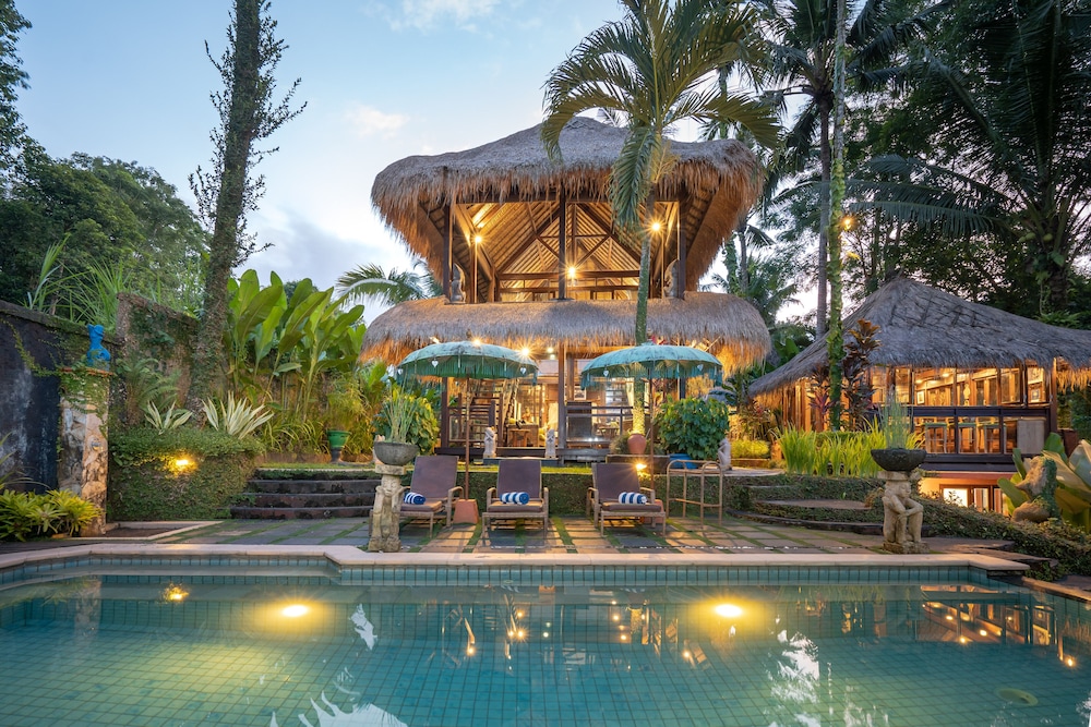 Villa Kupu-Kupu 26/28
