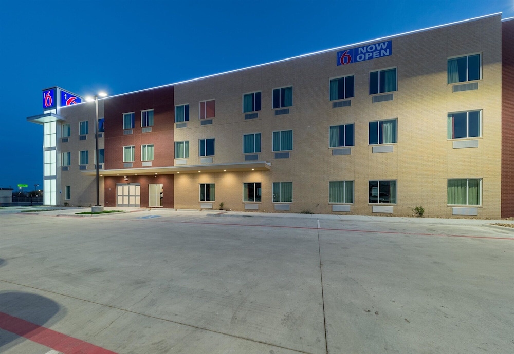 Motel6 Fort Worth, TX - North - Saginaw 35/40