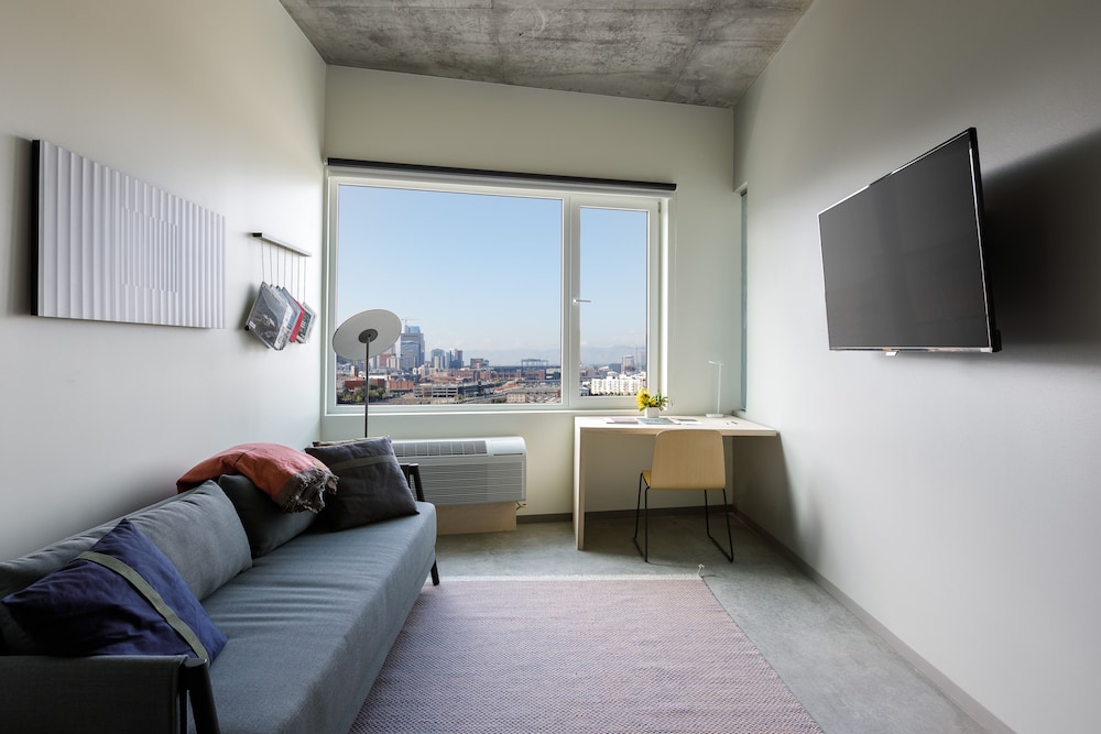 The Source Hotel 43/63
