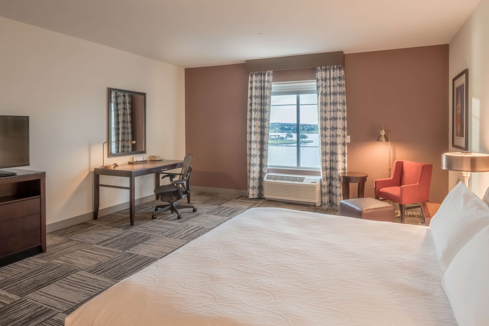 Hilton Garden Inn Granbury 18/64