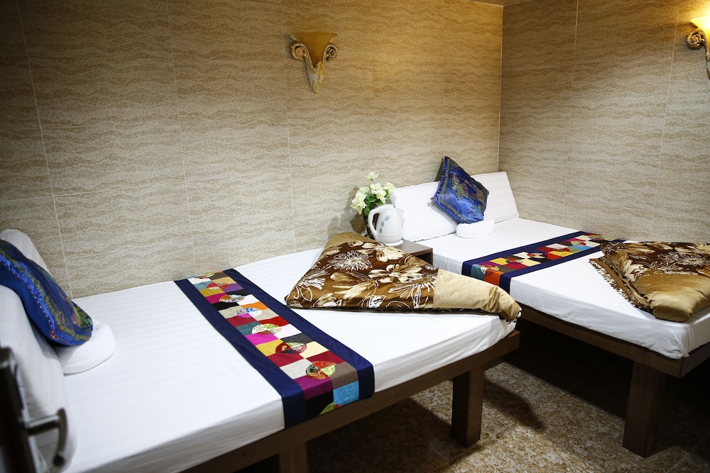 Legend Guest House 23/34