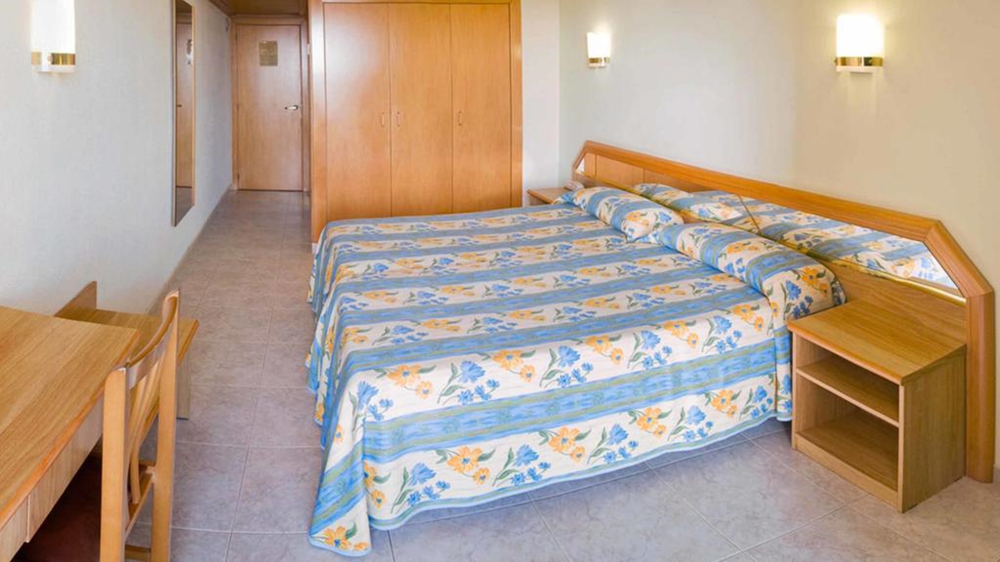غرفة عائلية، Volga Hotel 5/6
