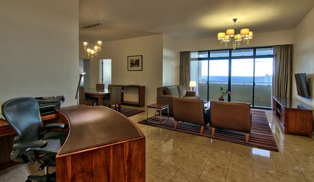 Hilton Colombo Residence 46/83