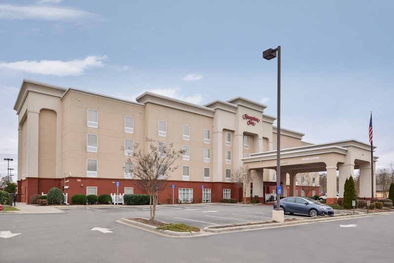 Hampton Inn Statesville 67/72