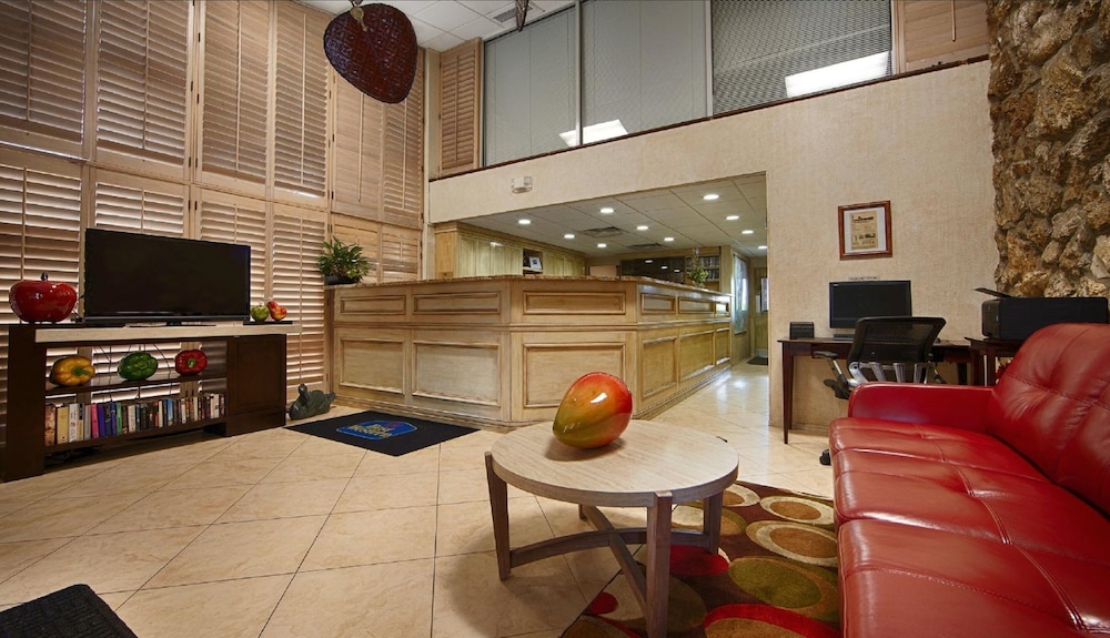 Best Western Naples Inn & Suites 31/36