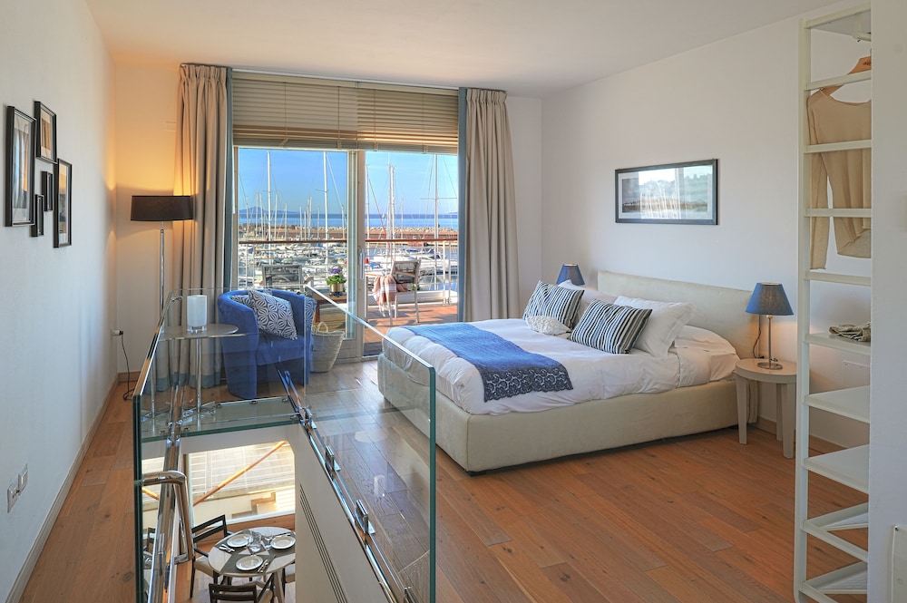 RESORT BAIA SCARLINO 19/75