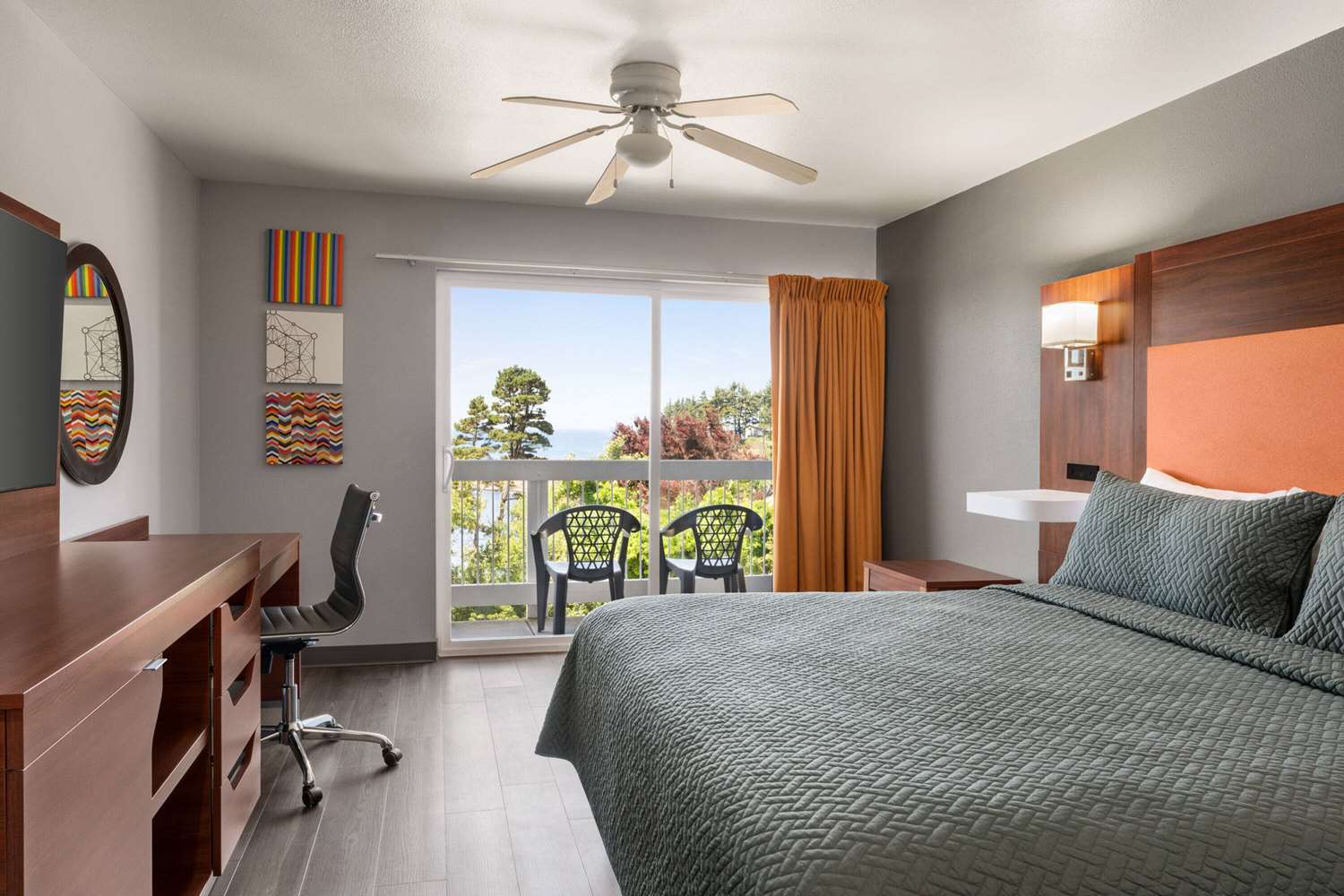 Travelodge By Wyndham Depoe Bay 12/50