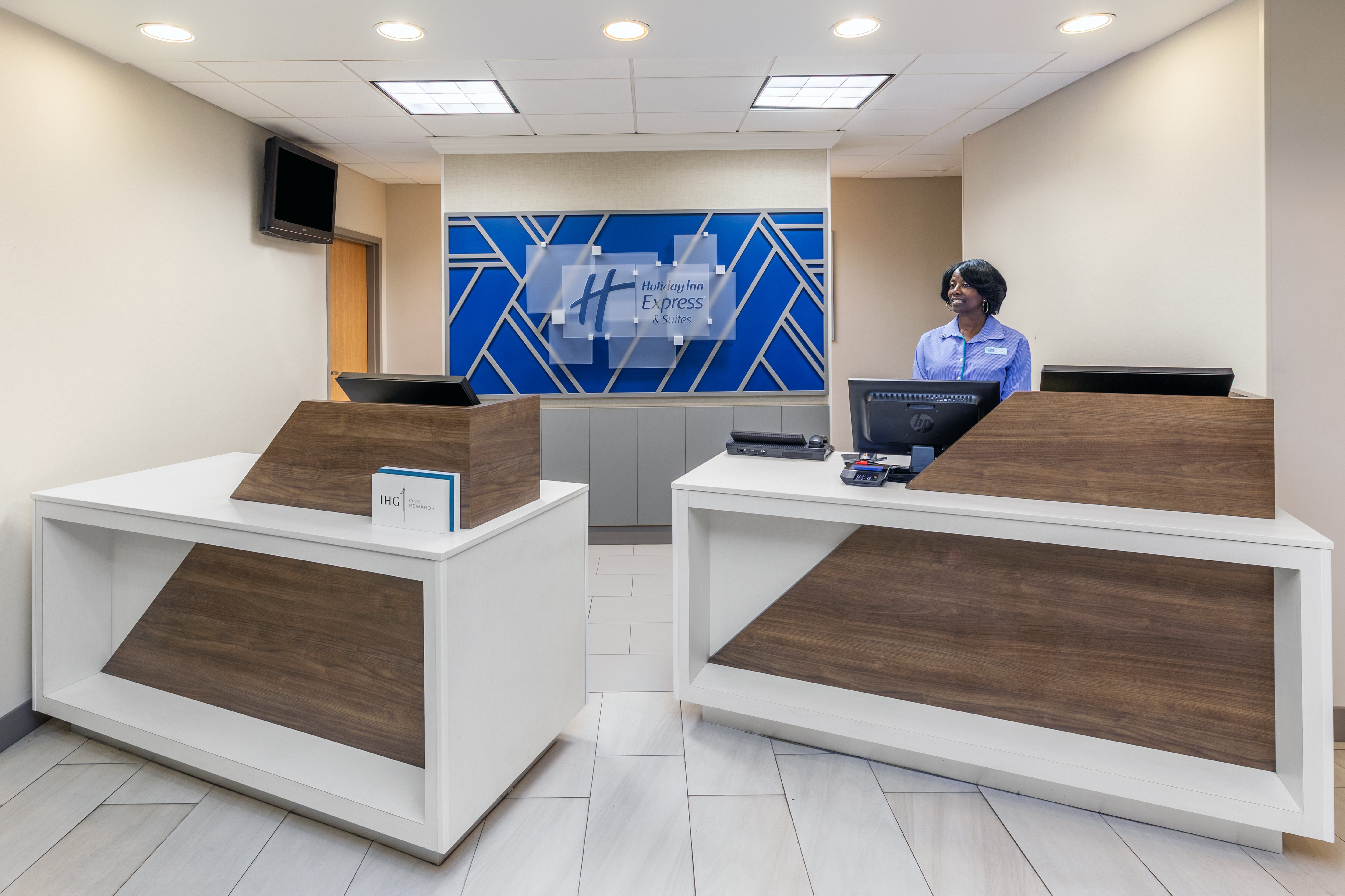 Holiday Inn Express Hotel & Suites Vicksburg 12/74