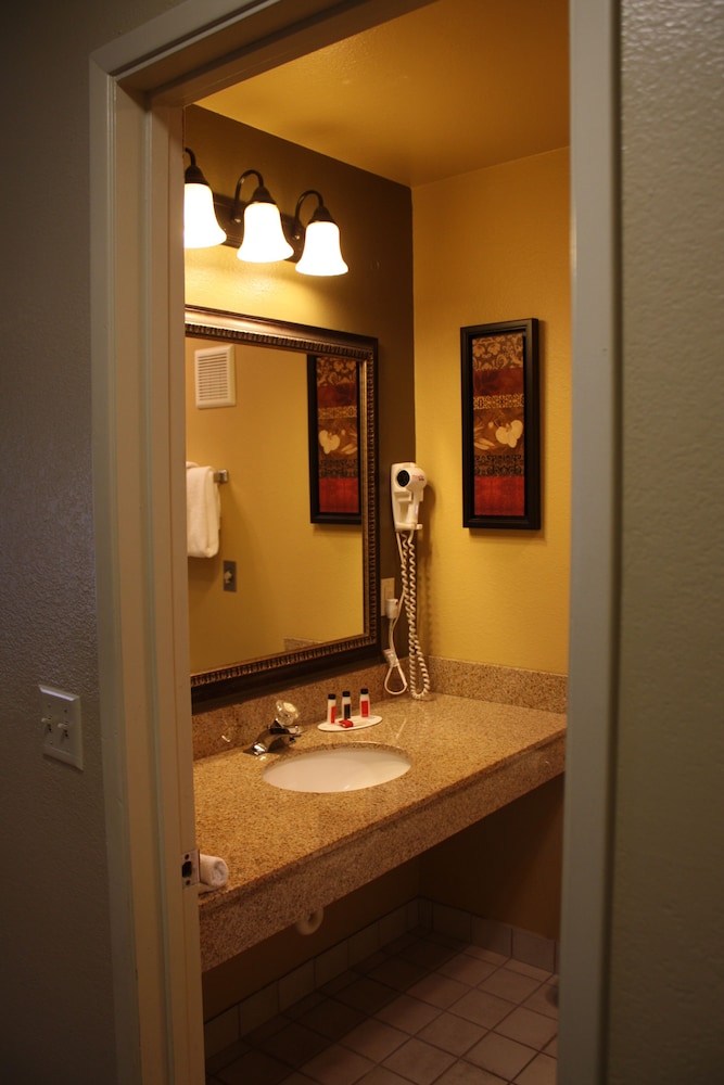 Baymont by Wyndham Yakima Riverfront 31/51