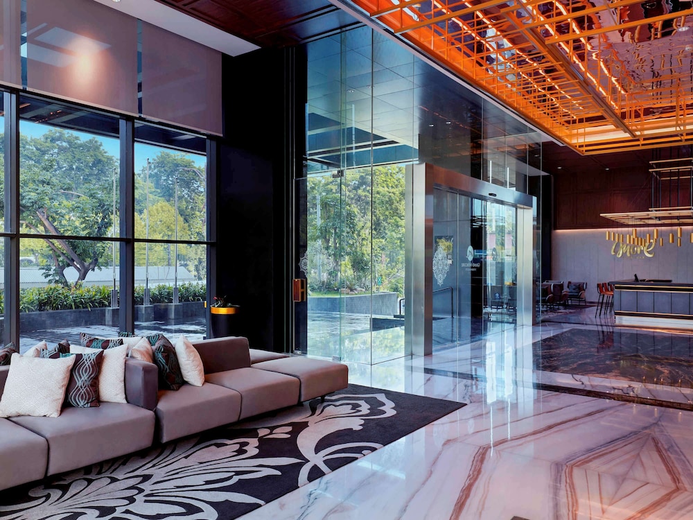 Movenpick Surabaya City 34/68