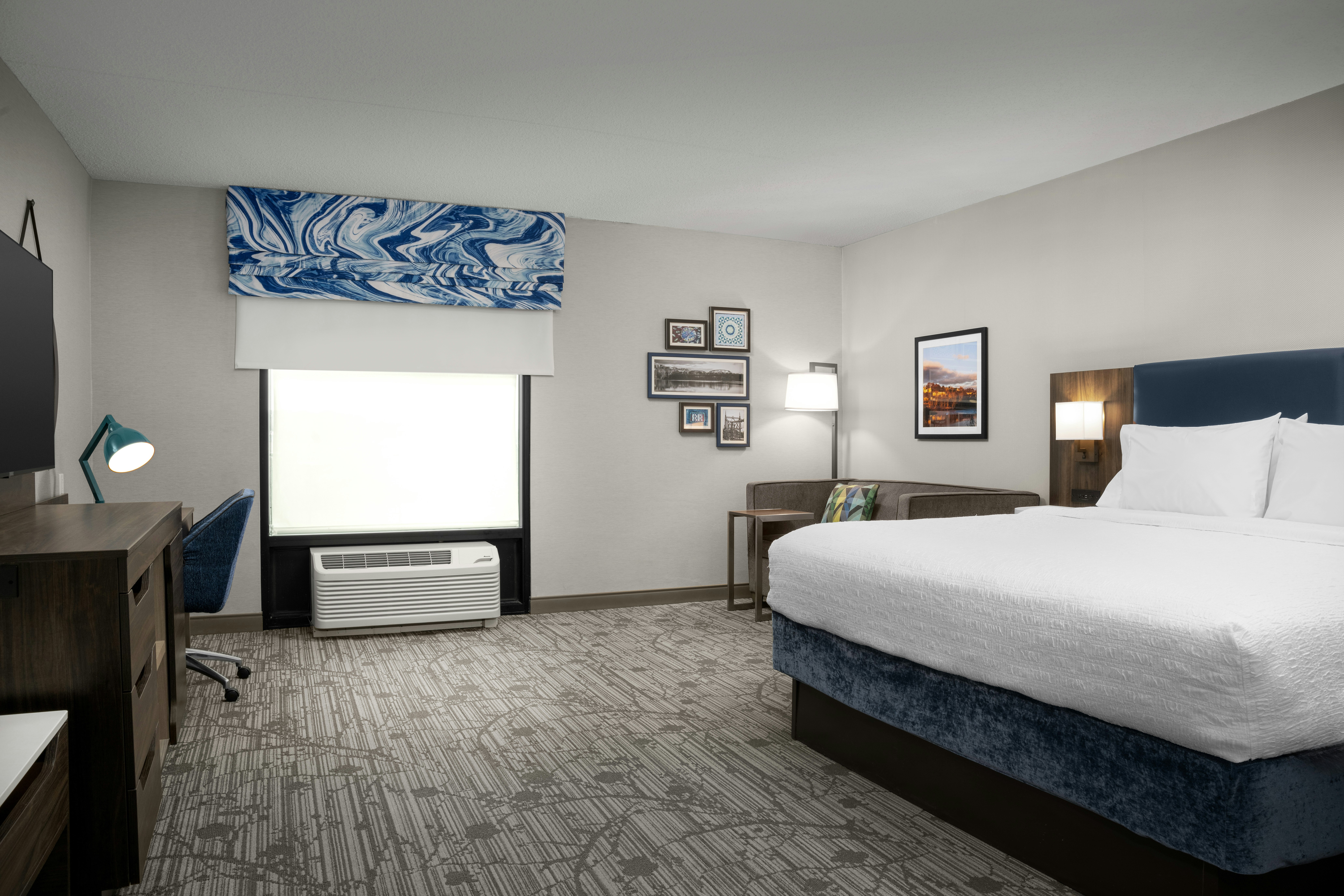 Study, King Bed