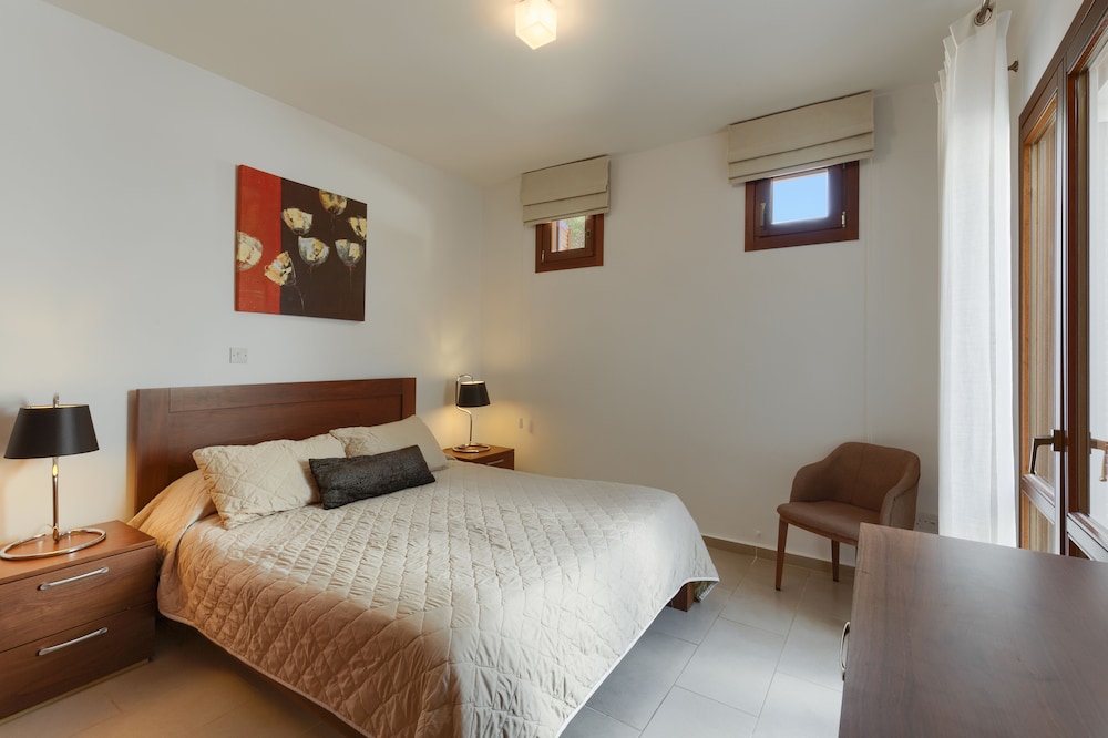 Aphrodite Hills Rentals - Superior Villas 11/50