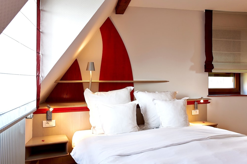 HOTEL AU CHASSEUR 11/57