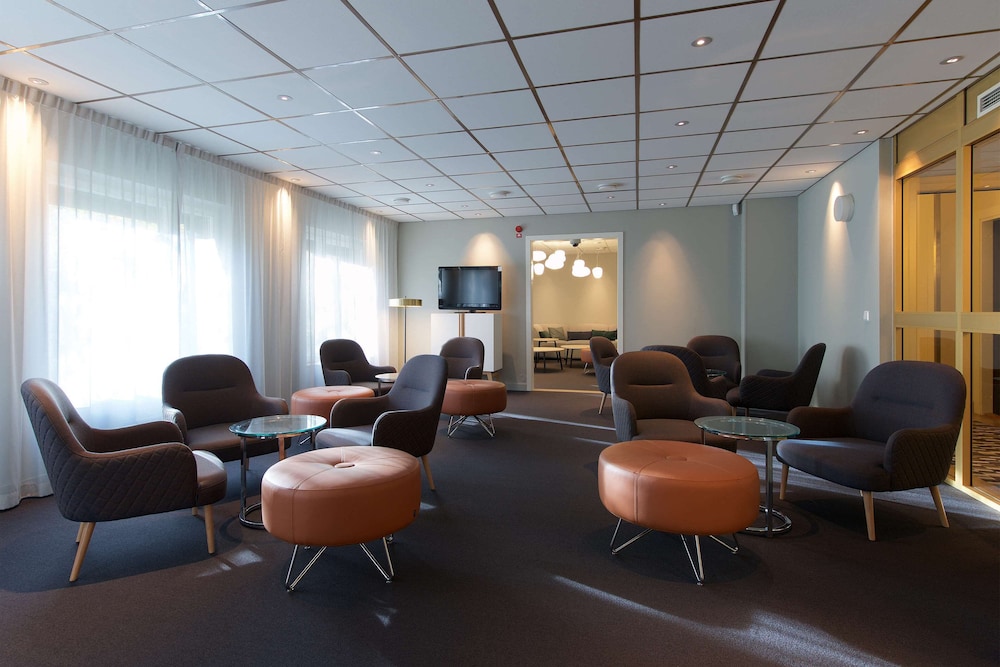 Scandic Skarholmen 44/64