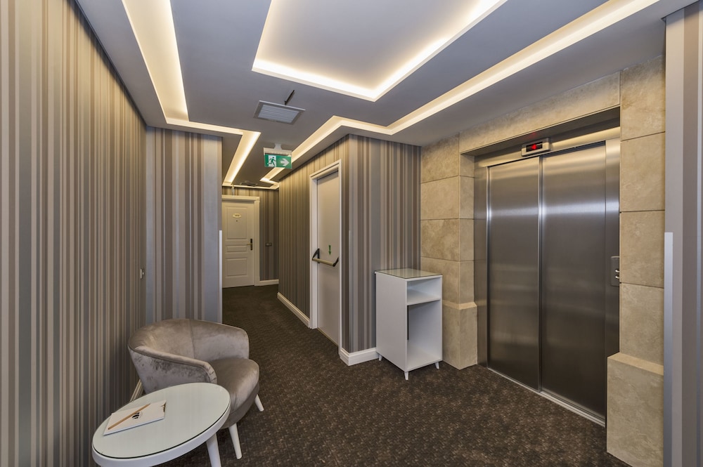 Ada Karakoy Hotel 60/60