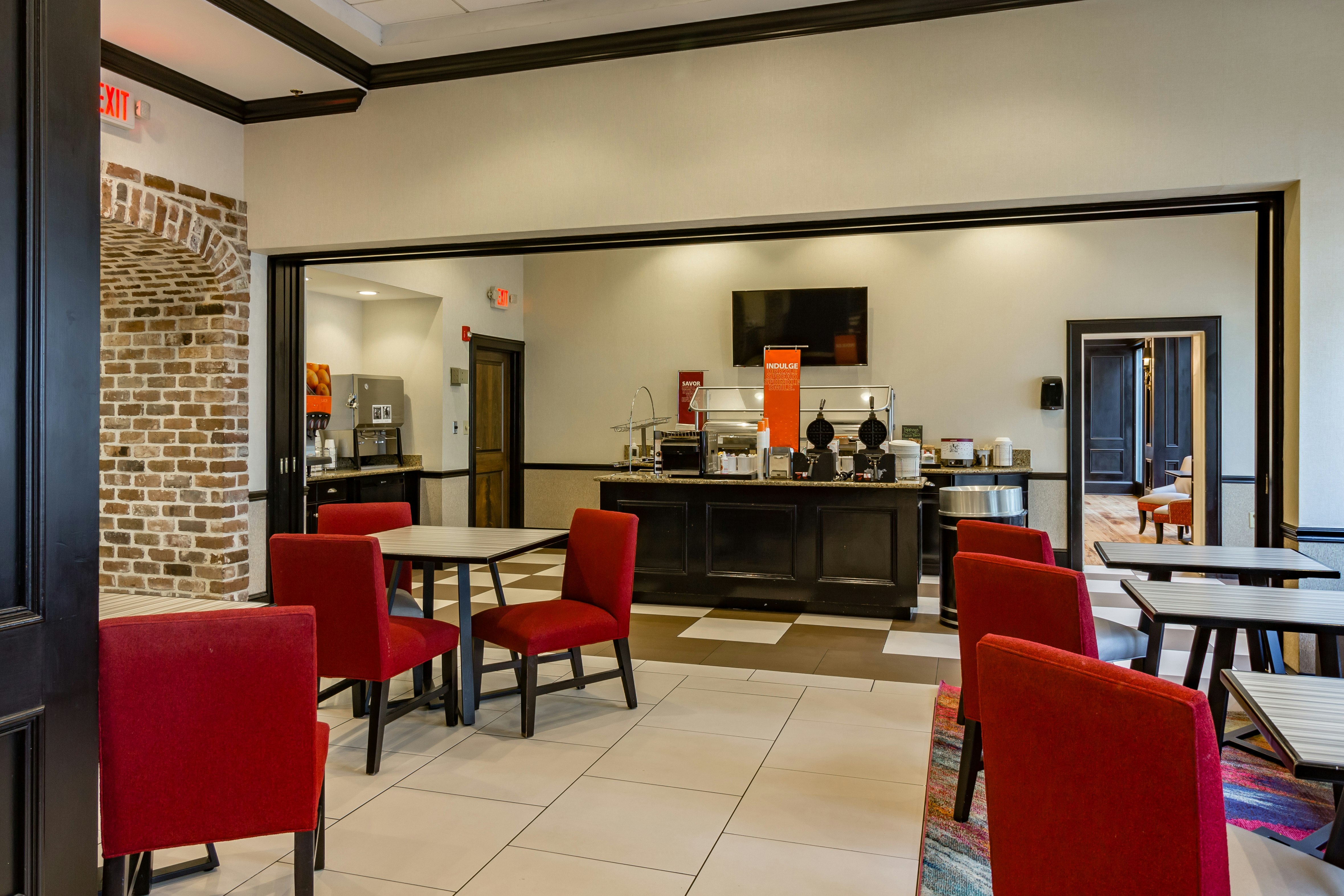 Hampton Inn Savannah - Historic District 20/32