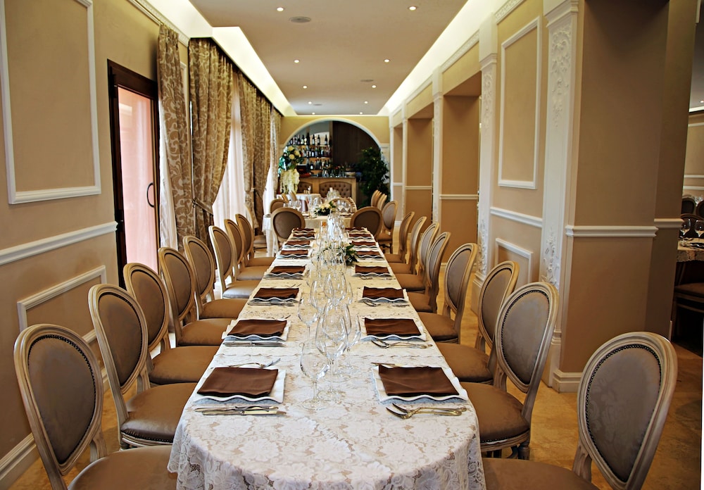 Villa Lecchi 38/50