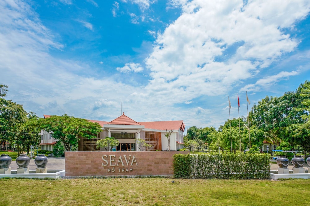 Seava Ho Tram Beach Resort (ex Saigon Ho Coc Beach Seaside Resort and Hotel) 32/40