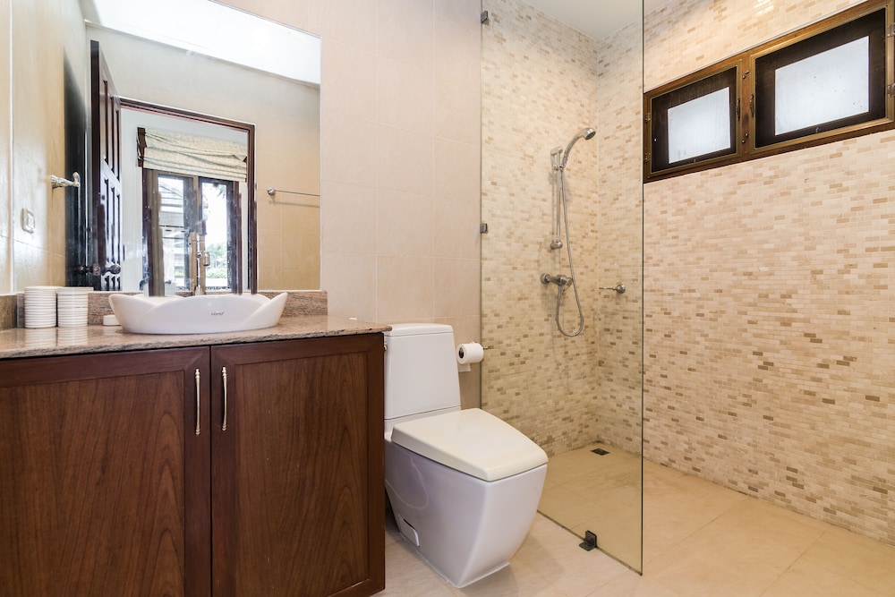 4 Bedroom Private Bali Style Villa Hh1 36/45