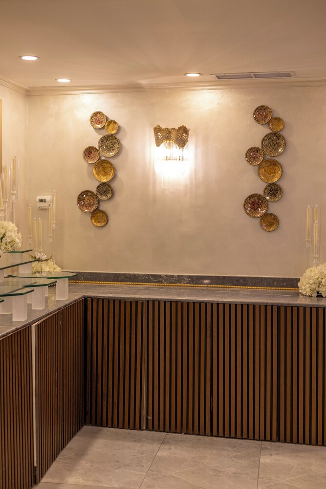 Salmiya Grand Hotel 19/67