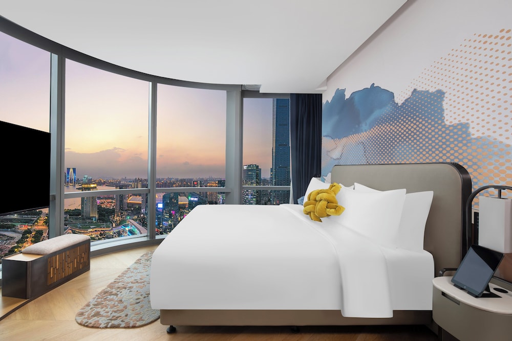 Magnificent, Suite, King Bed