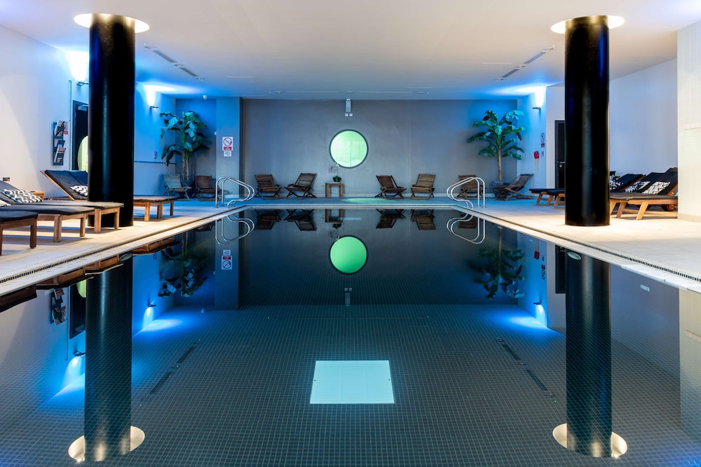 Radisson Hotel Manchester City Centre, A Verified Net Zero Hotel 85/91