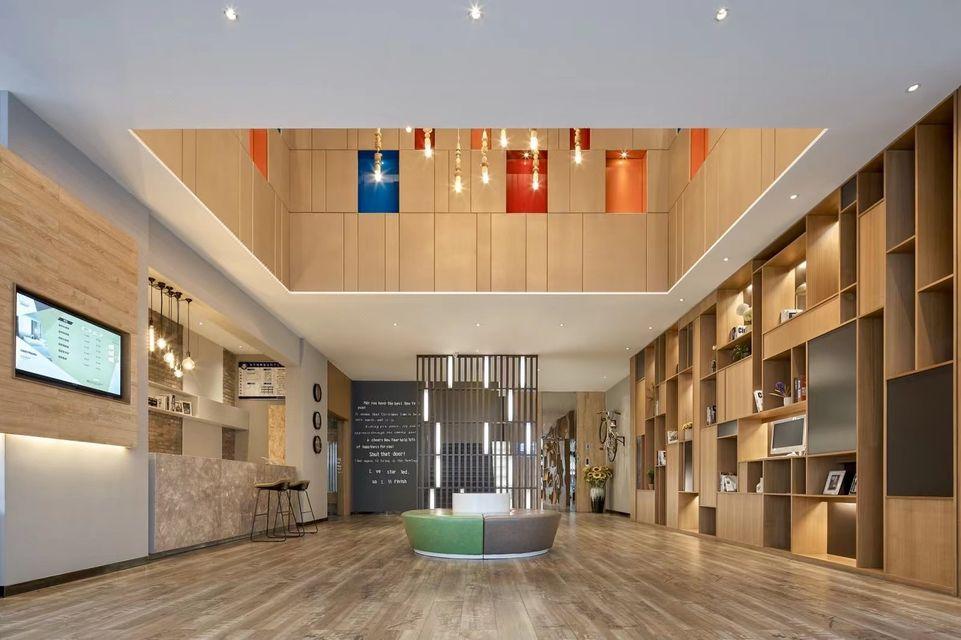 Orange Boutique Hotel Xinyang 7/28