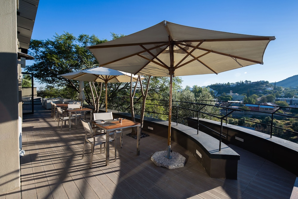 The Olive Exclusive All-Suite Hotel 22/30