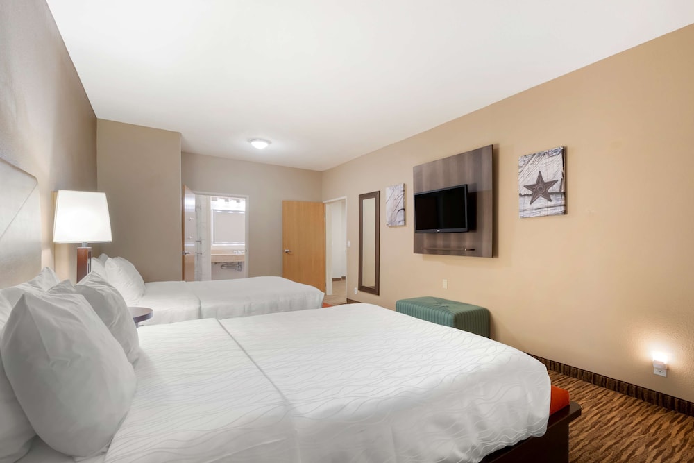 Best Western Plus DFW Airport Suites 8/43