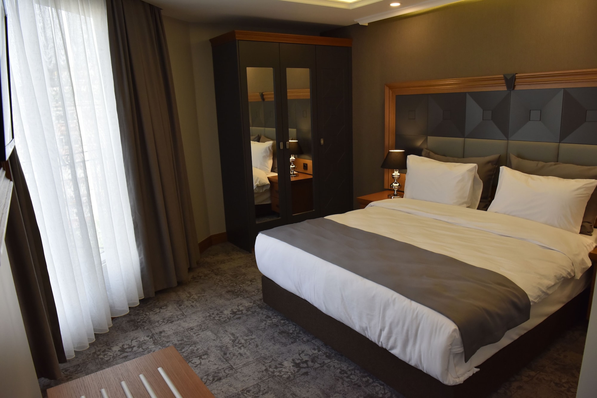 Junior Suite, King Bed
