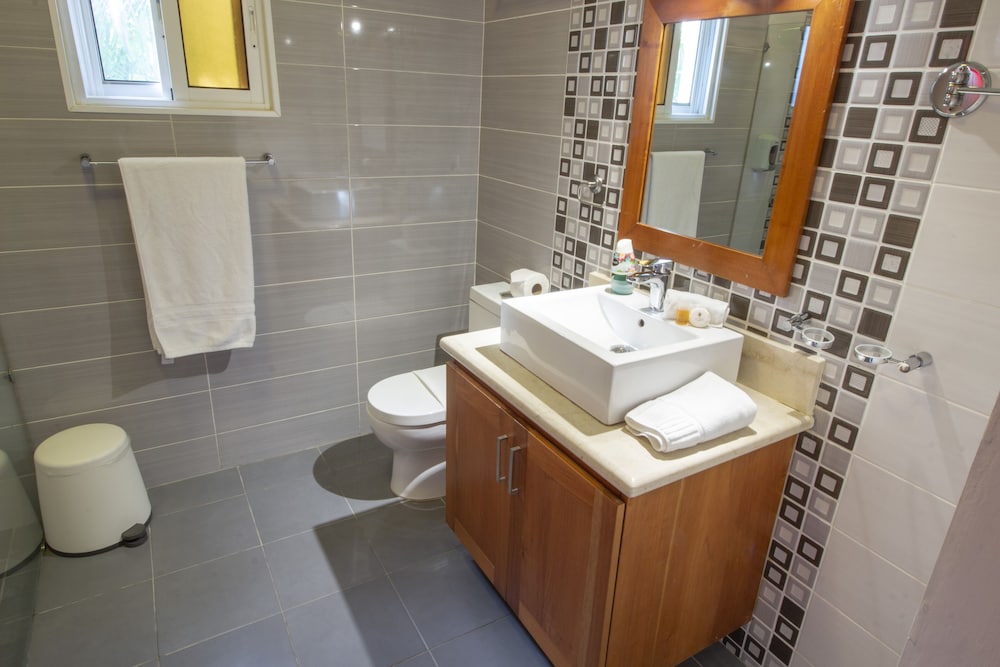 Casa Valeria Boutique Hotel 47/50