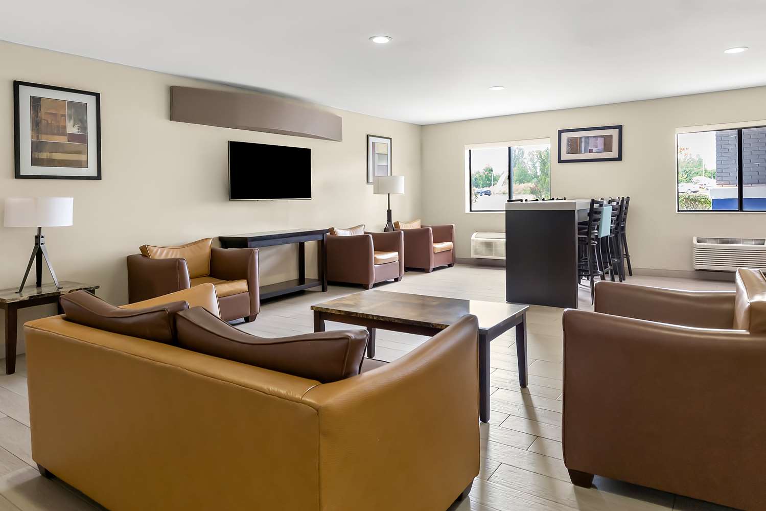 Best Western Saluki Inn 6/10
