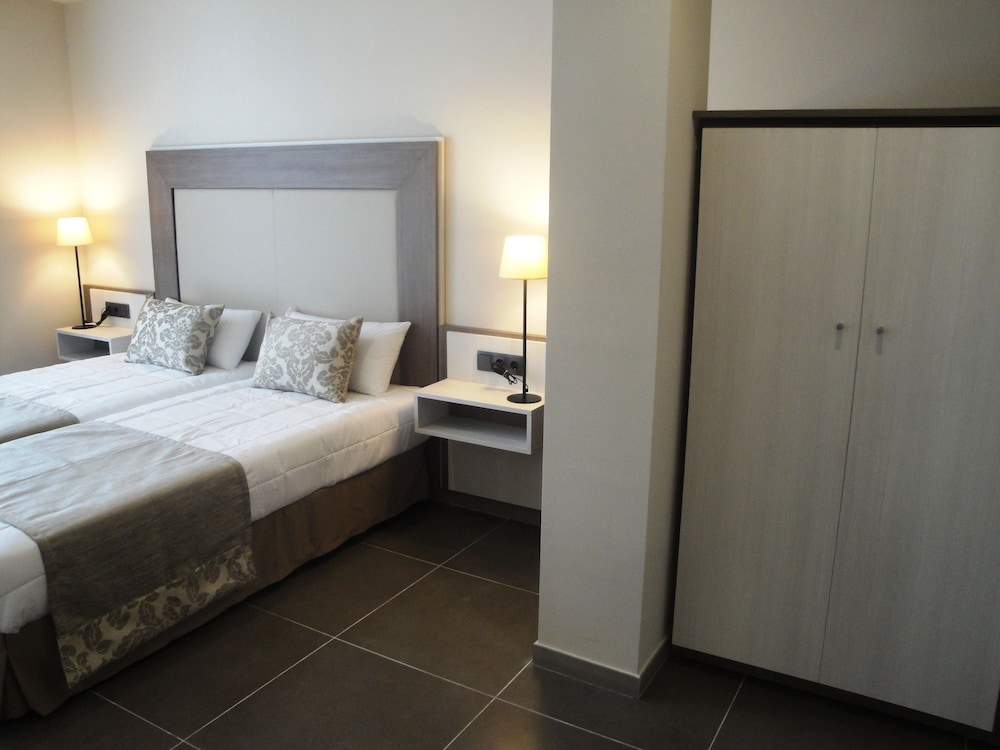 1 BEDROOM, BASIC, APARTMENT