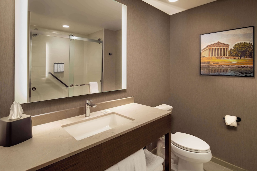 Hyatt Place Nashville/Green Hills 38/40