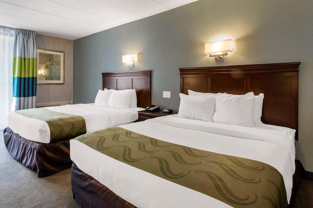Quality Inn West Springfield 19/48