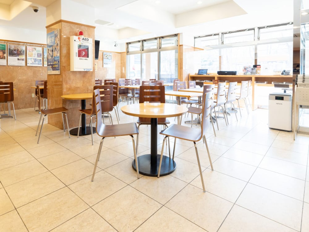 Toyoko Inn Sapporo Eki Nishi Guchi Hokudai Mae 50/63