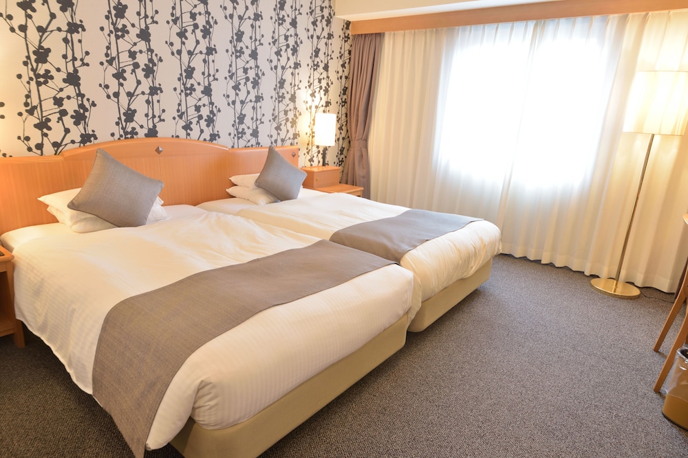 Hollywood, Twin Beds