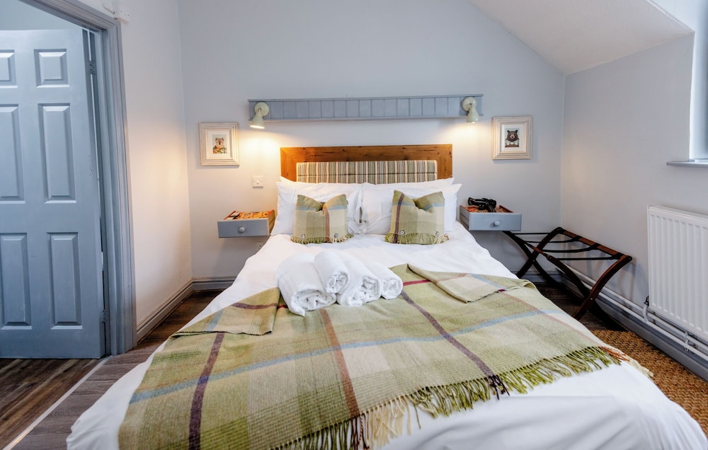 The White Horse Inn 24/62