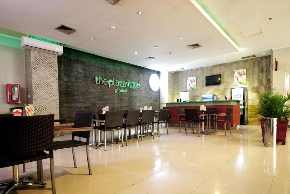 The Plaza Hotel Glodok 27/47