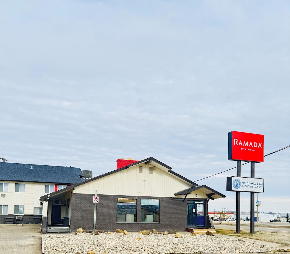 Ramada by Wyndham Dawson Creek 22/23