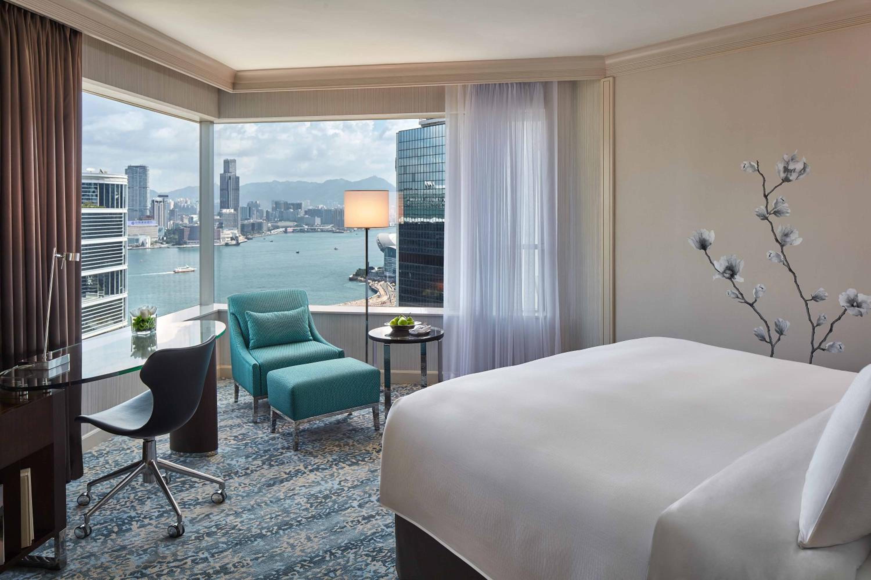Harbor, Executive, King Bed, Executive Lounge Access