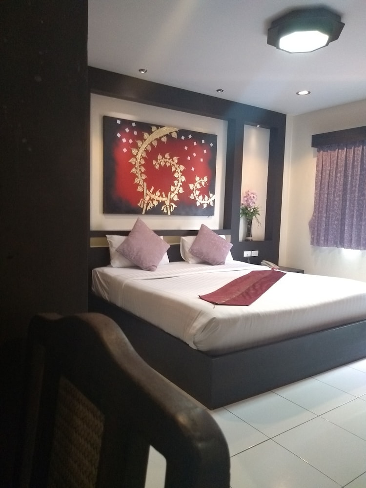 Zip Lounge And Apartments ( Ex. Zip Hotel & Bar) 8/36