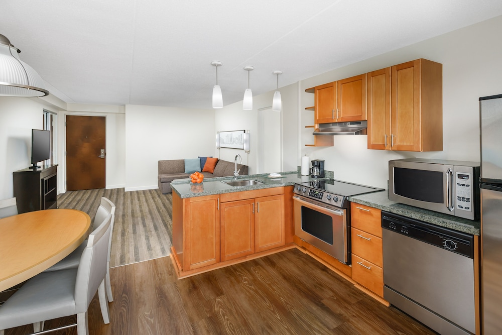 Hyatt House Fort Lauderdale Airport - South & Cruise Port 40/52