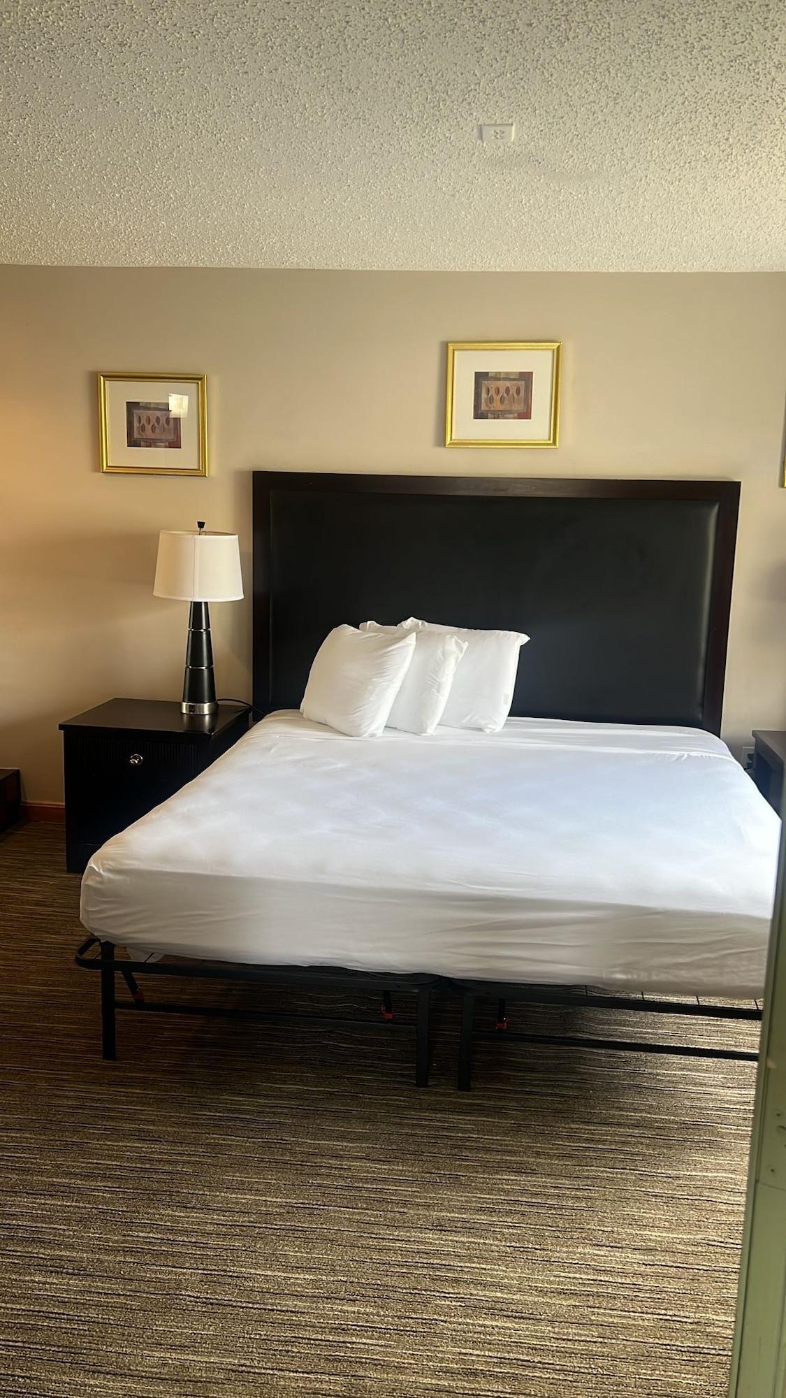 Capri Motel 13/50